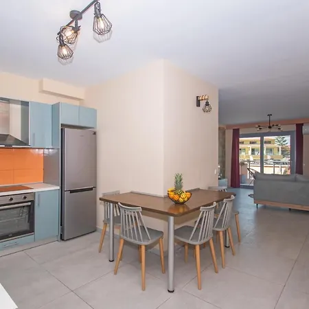 Gold Olive Apartment