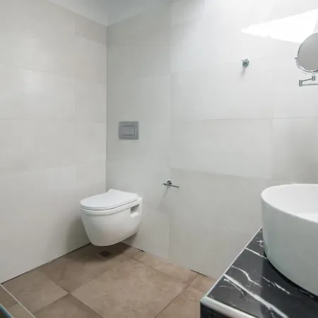 Gold Olive Apartment