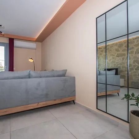 Gold Olive Apartment